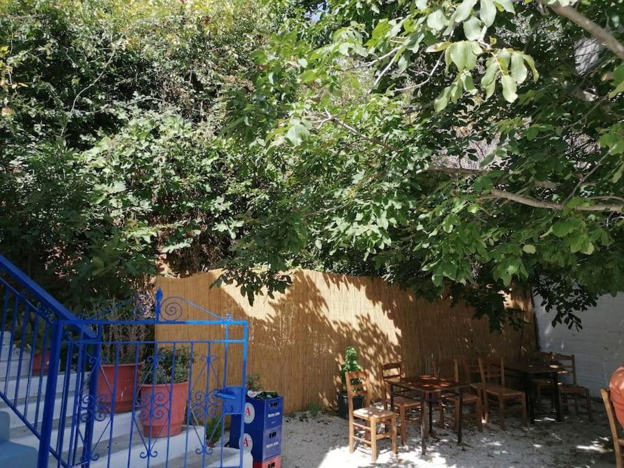 Naxos Mountain Retreat - Tiny House Build On Rock Apartment Koronos Exterior photo